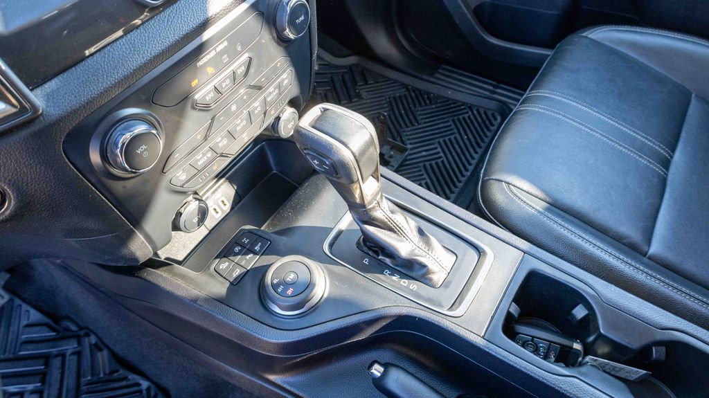 Used 2019 Ford Ranger Lariat 4D Crew Cab