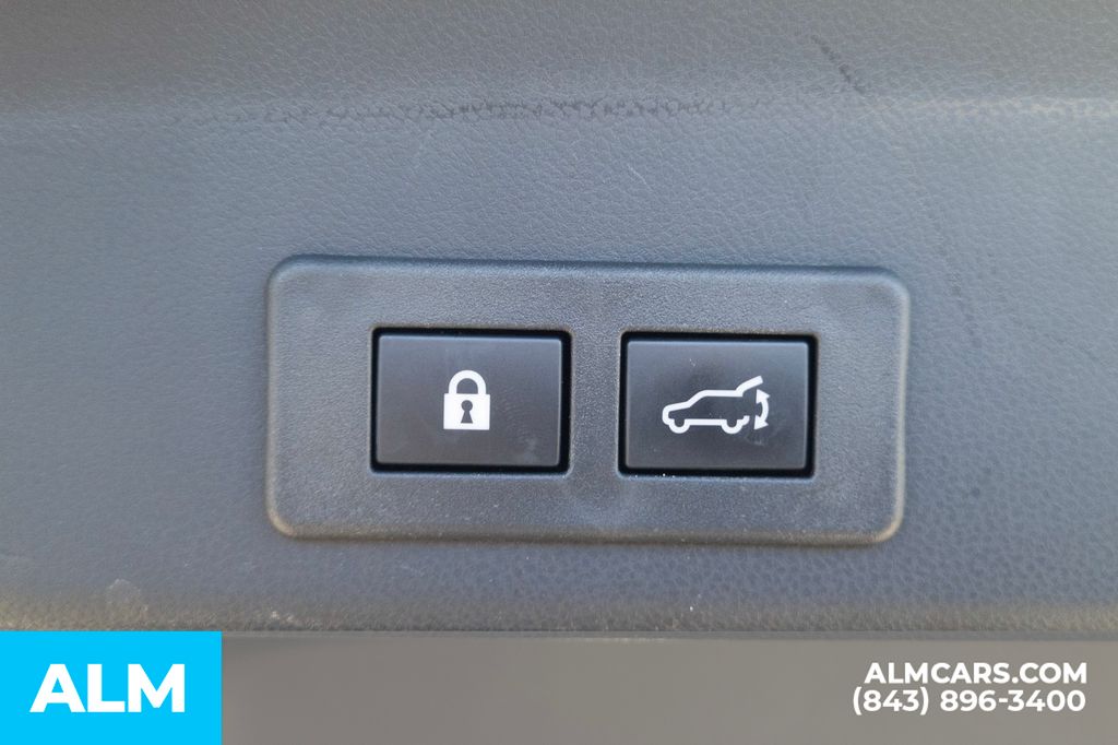 Used 2025 Silver Subaru Premium image 9