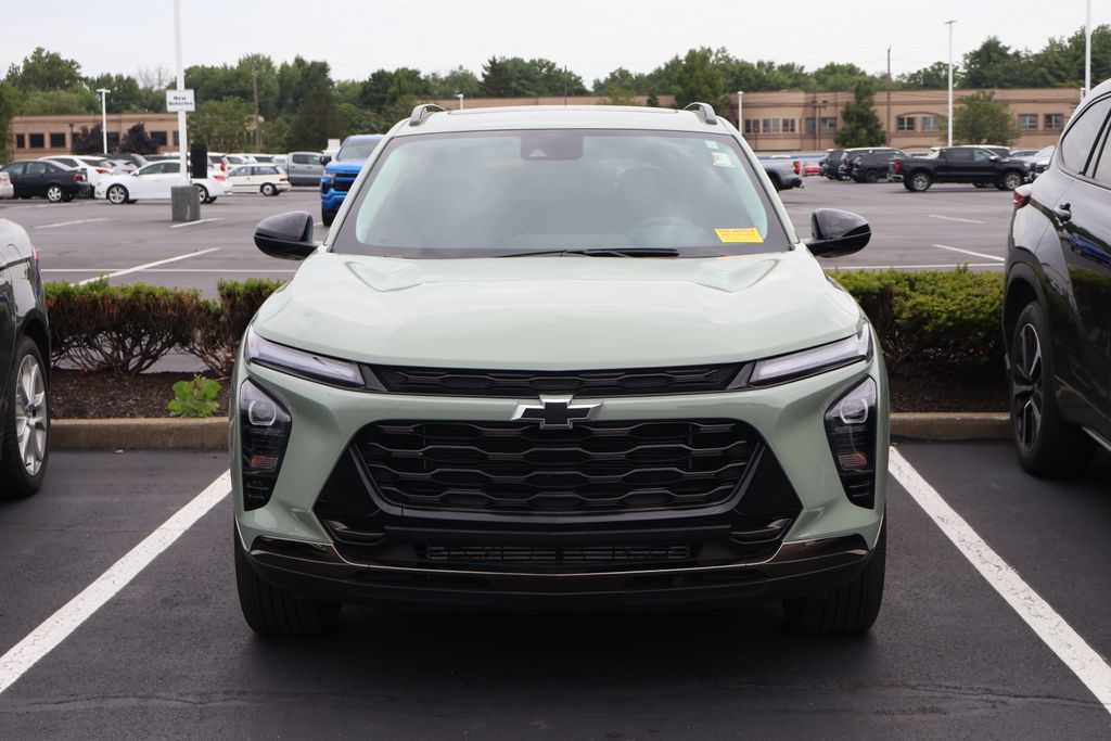 Thumbnail: 2025 Chevrolet Trax - 2
