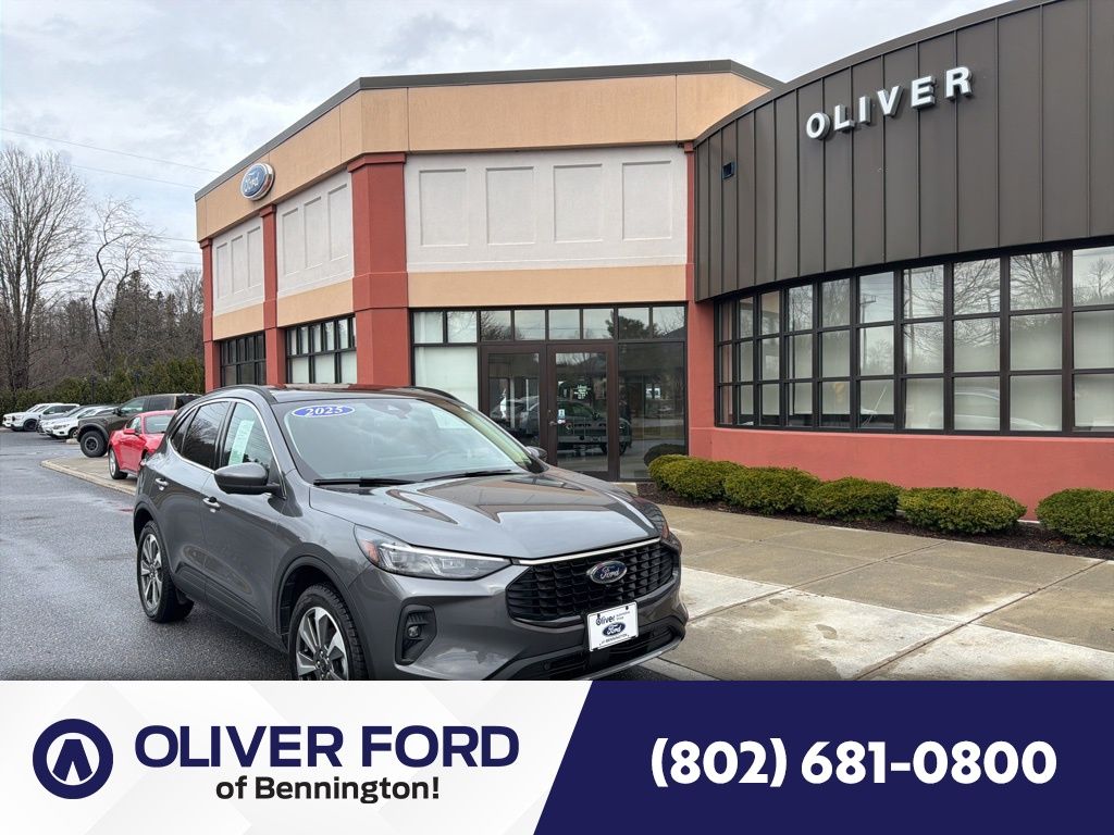 Gray Metallic 2025 Ford Escape Platinum AWD SUV / Crossover All-Wheel Drive 8-Speed Automatic