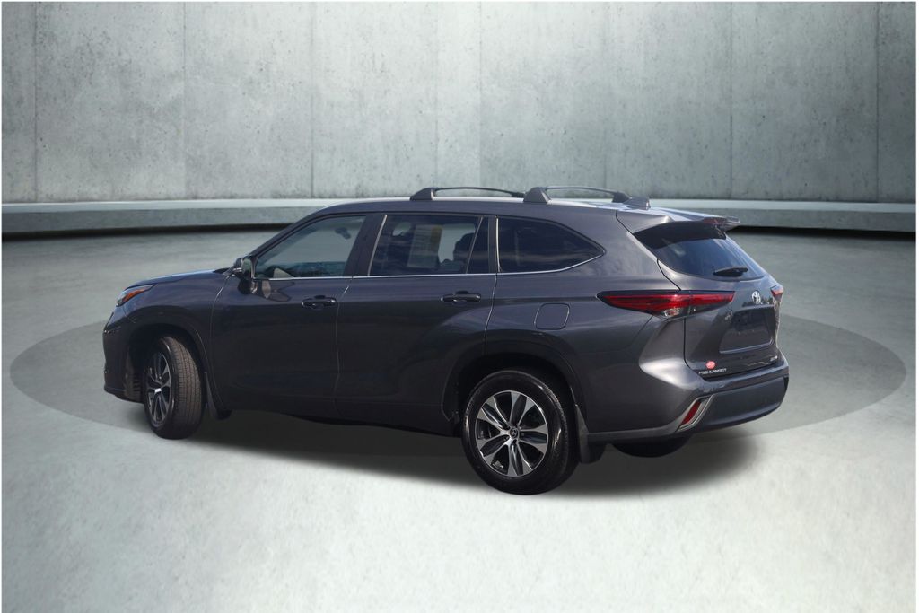 Used 2023 Toyota Highlander SUV