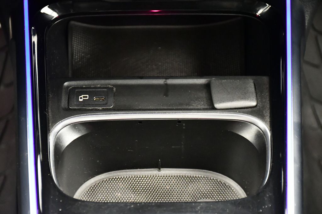 Thumbnail: 2021 Mercedes-Benz GLB - 29