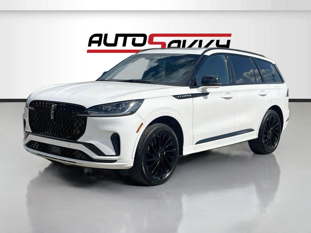 2025 Lincoln Aviator Reserve White at AutoSavvy Houston Southwest