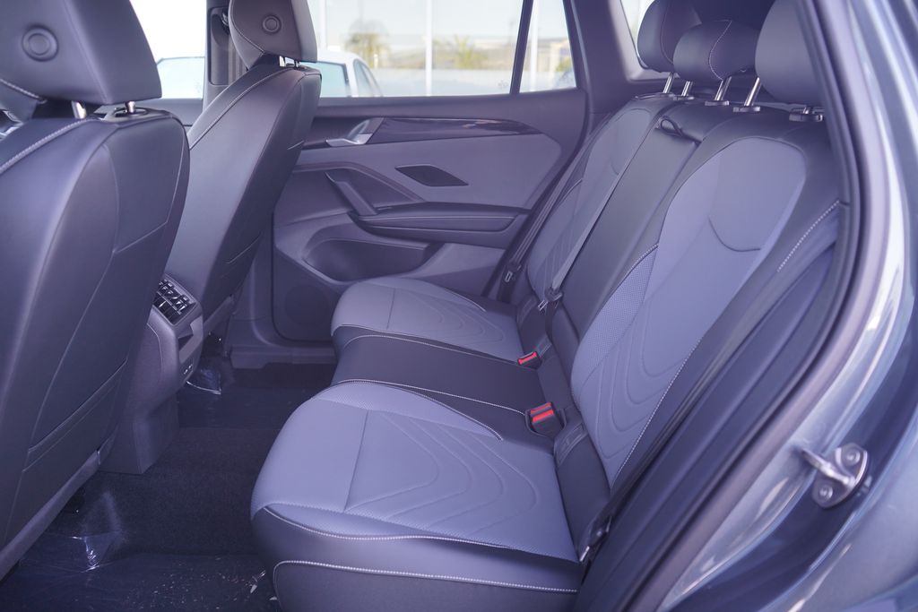 Thumbnail: 2026 Volkswagen Tiguan - 7