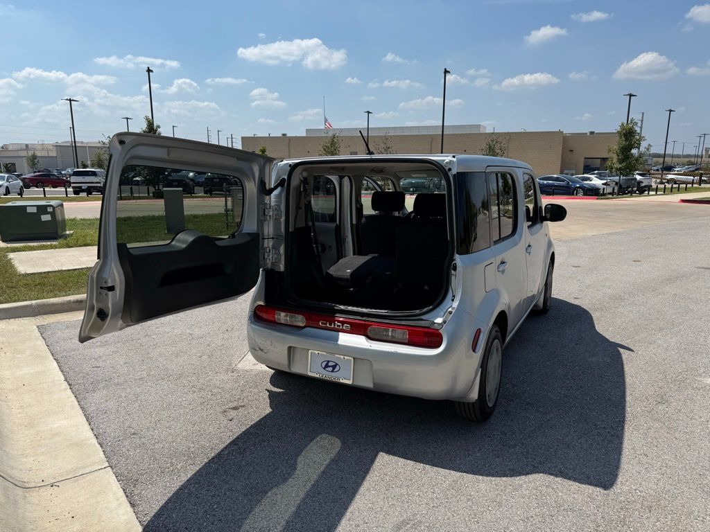 Thumbnail: 2013 Nissan Cube - 24