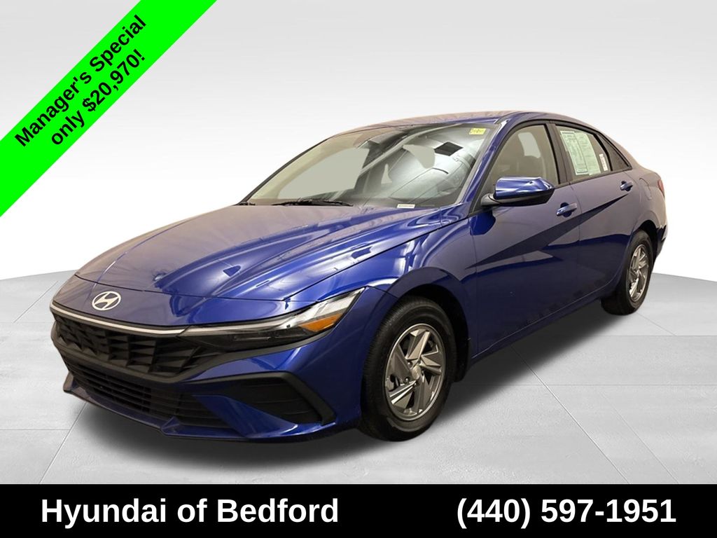 Intense Blue 2026 Hyundai Elantra SE FWD Sedan Front-Wheel Drive Continuously Variable Transmission