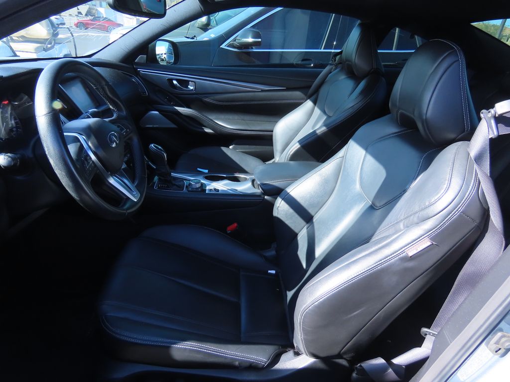 Thumbnail: 2017 INFINITI Q60 - 10
