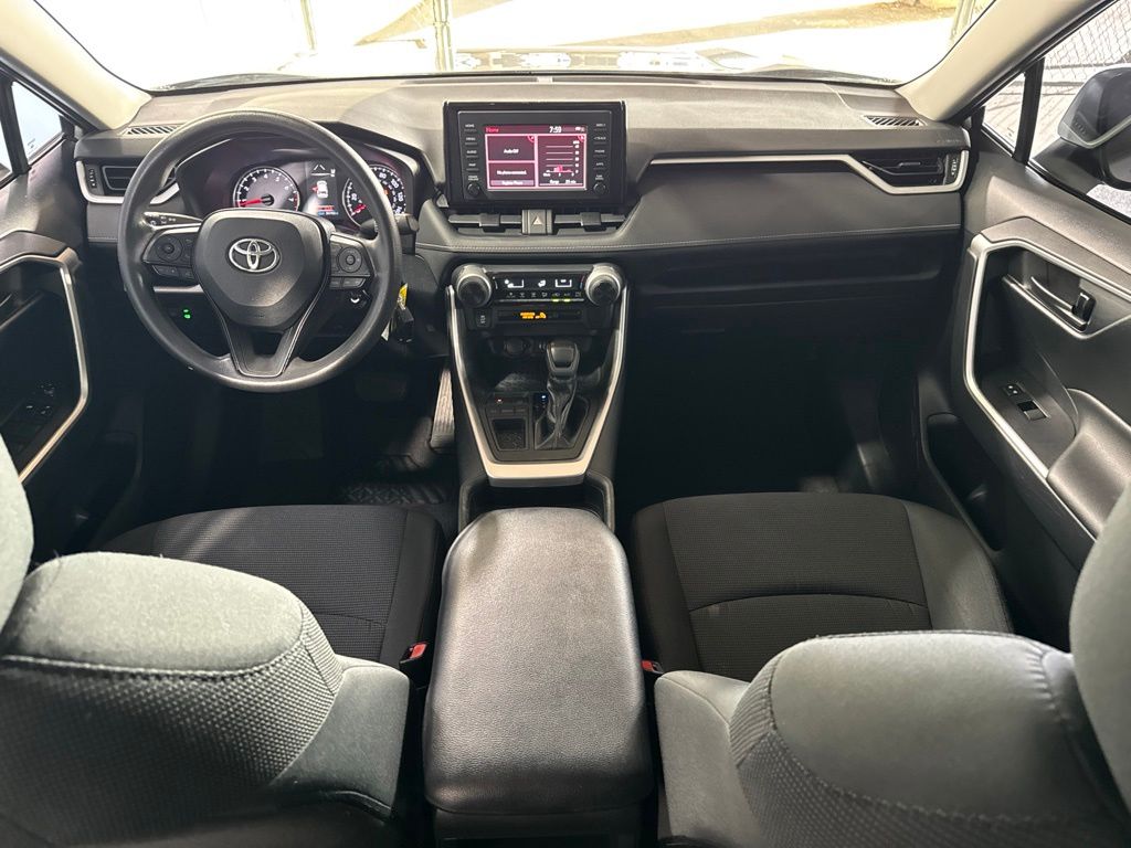 Thumbnail: 2019 Toyota RAV4 - 30