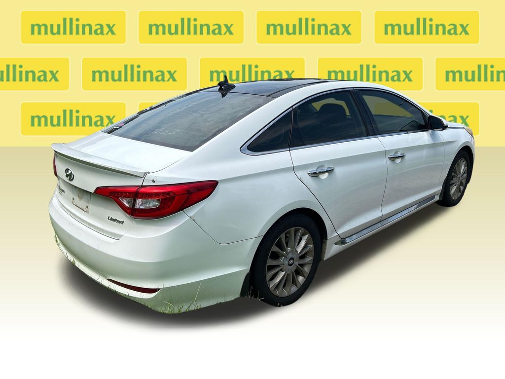 Used 2015 White Hyundai Limited image 3