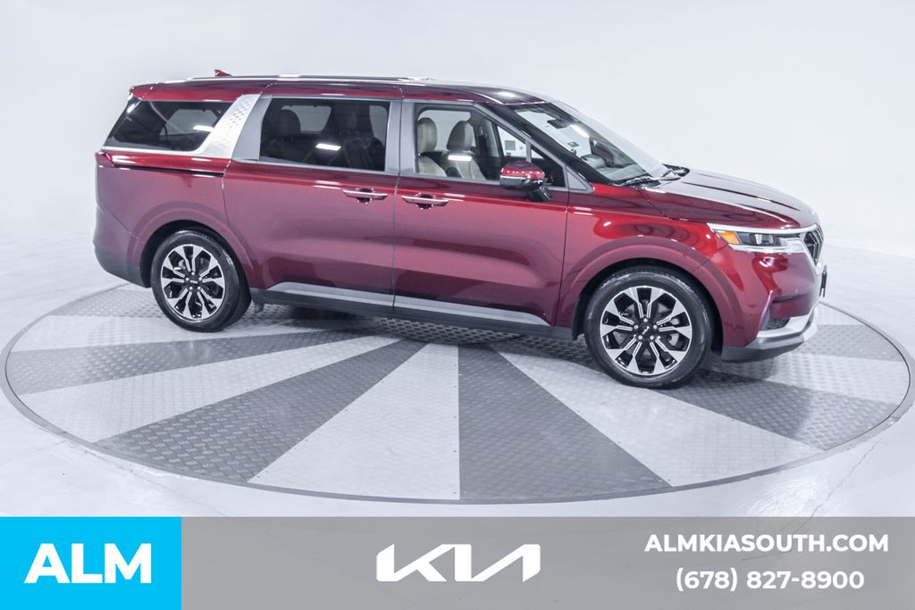 2024 Kia Carnival EX photo 12