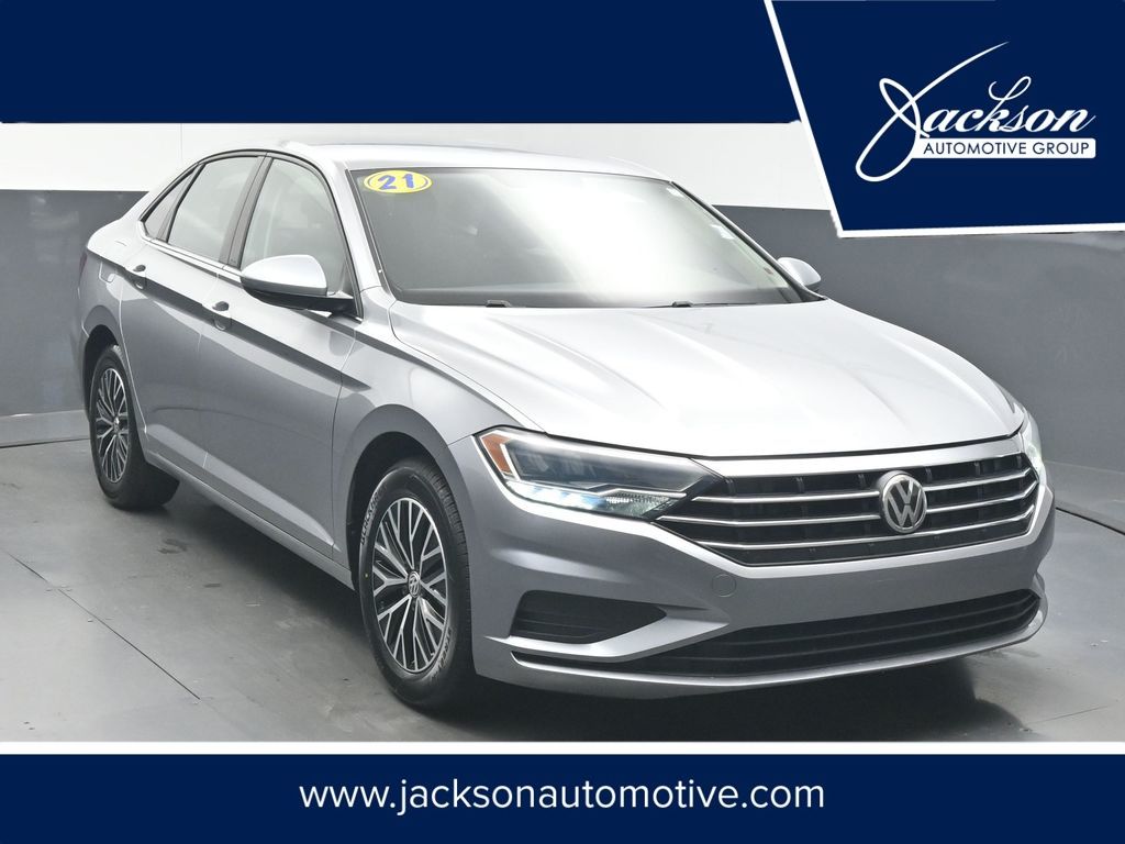Silver Metallic 2021 Volkswagen Jetta Sedan Front-Wheel Drive 8-Speed Automatic