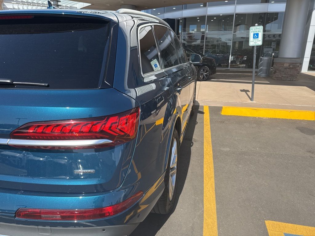 2022 Audi Q7 Premium Plus 7