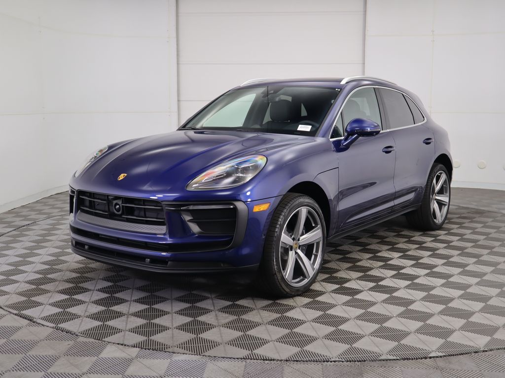 Thumbnail: 2025 Porsche Macan - 1