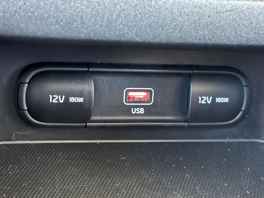 Thumbnail: 2023 Kia Forte - 16