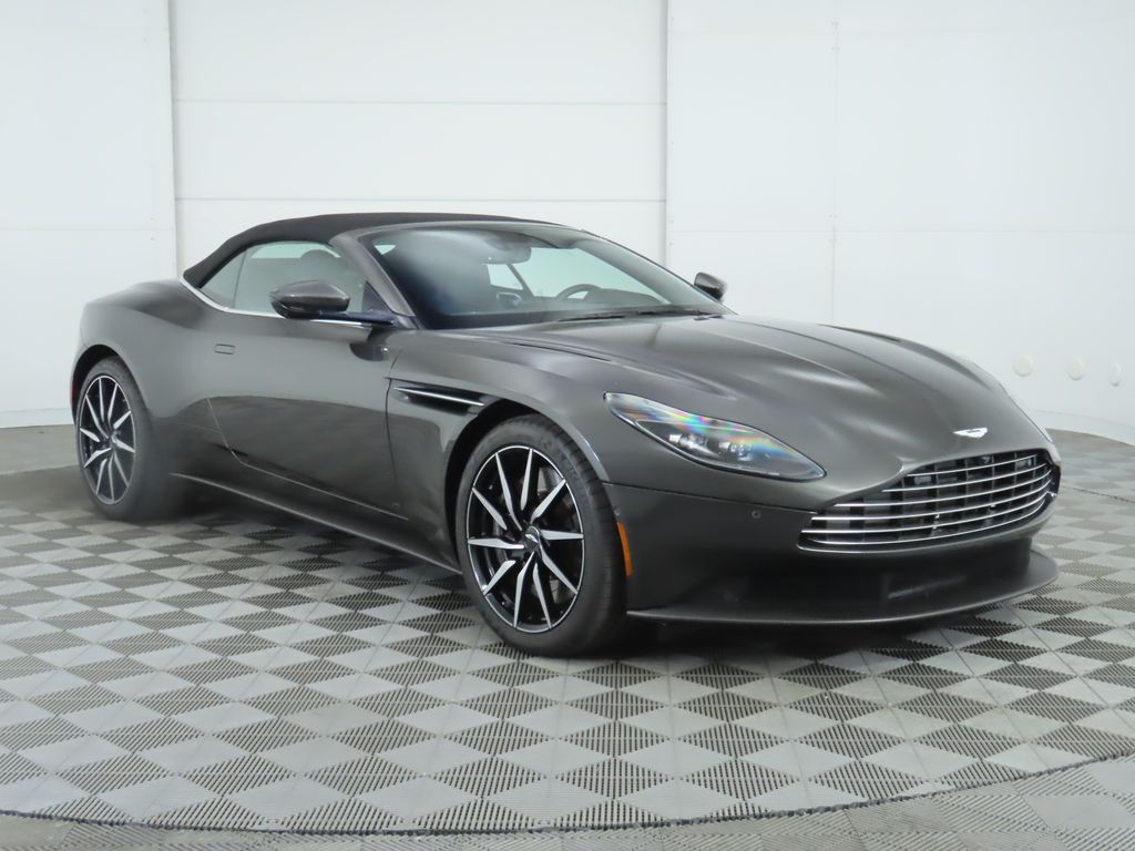 2020 Aston Martin DB11  11