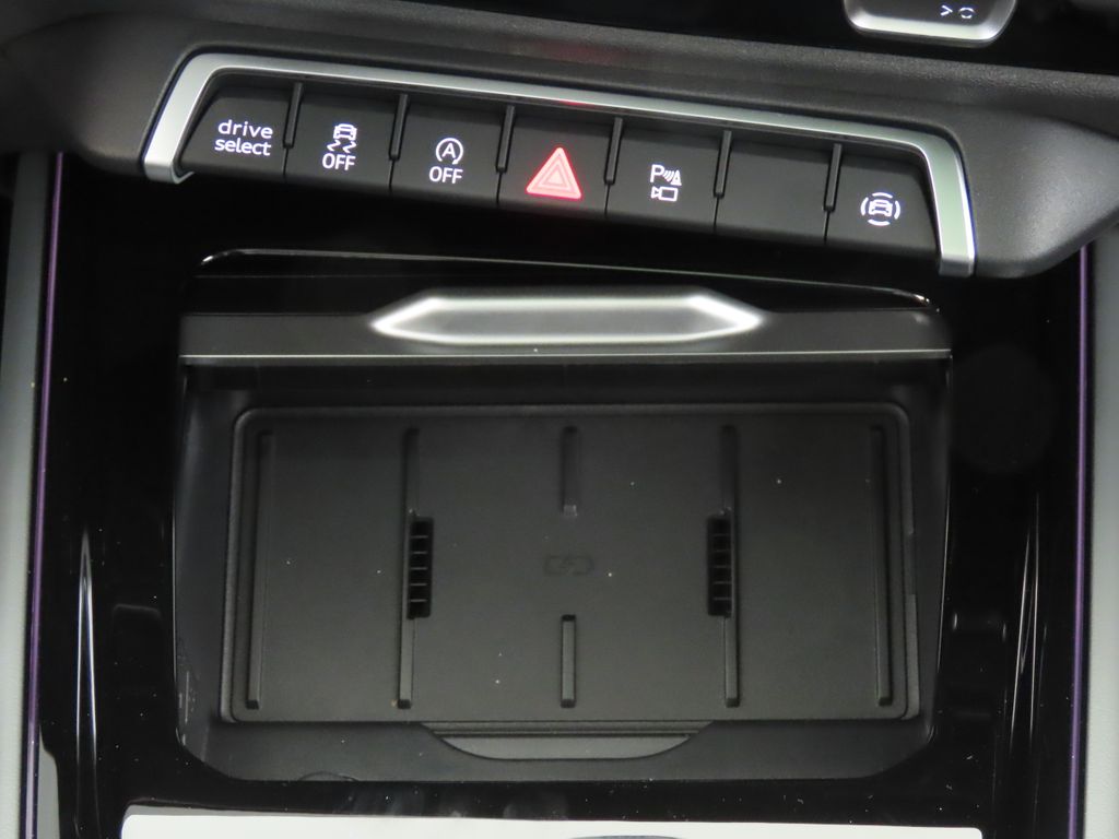 Thumbnail: 2026 Audi Q3 - 20