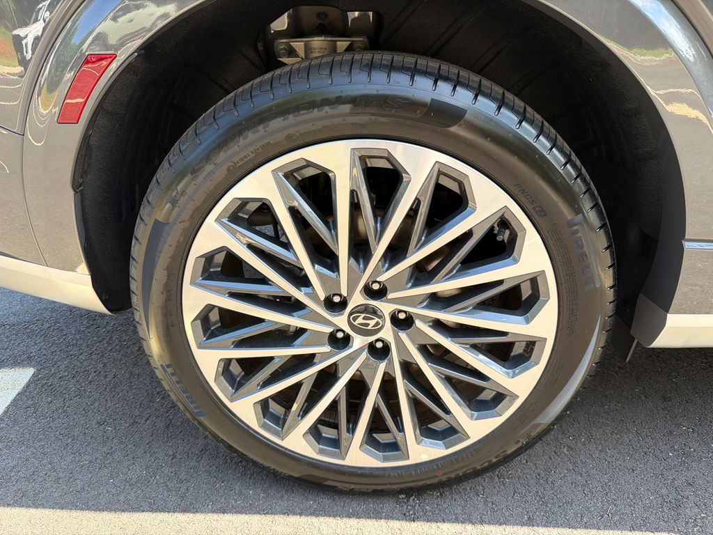 New 2026 Gray Hyundai Calligraphy image 18