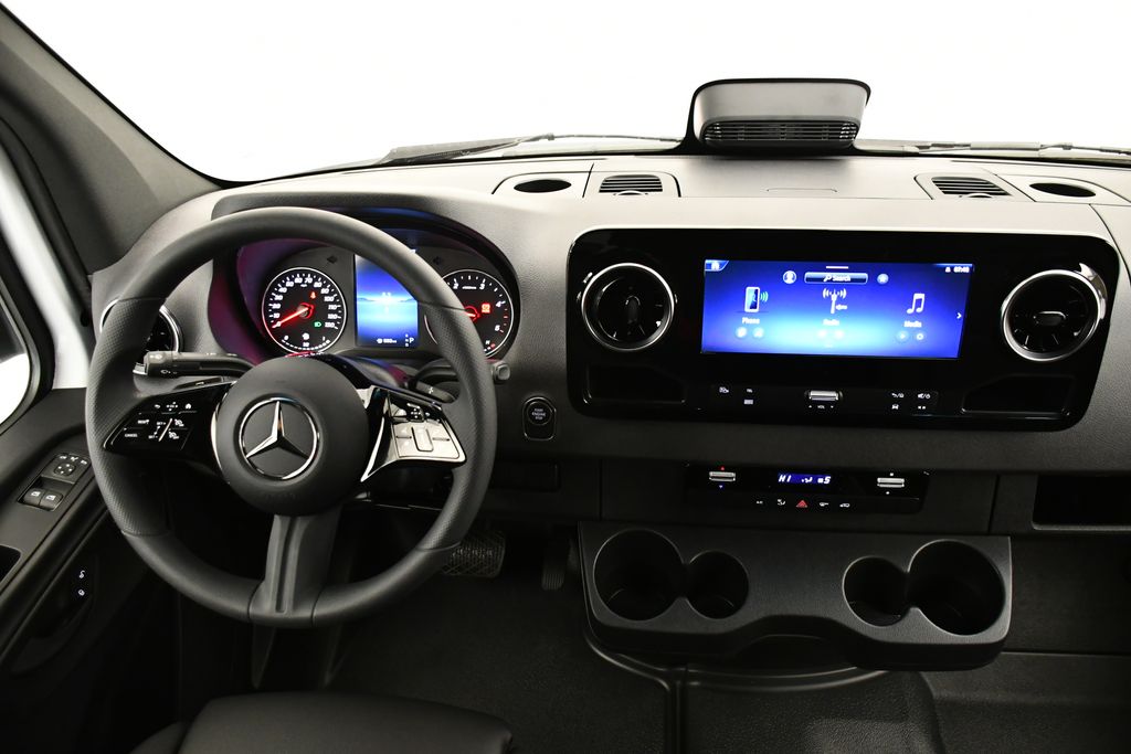 Thumbnail: 2026 Mercedes-Benz Sprinter - 10