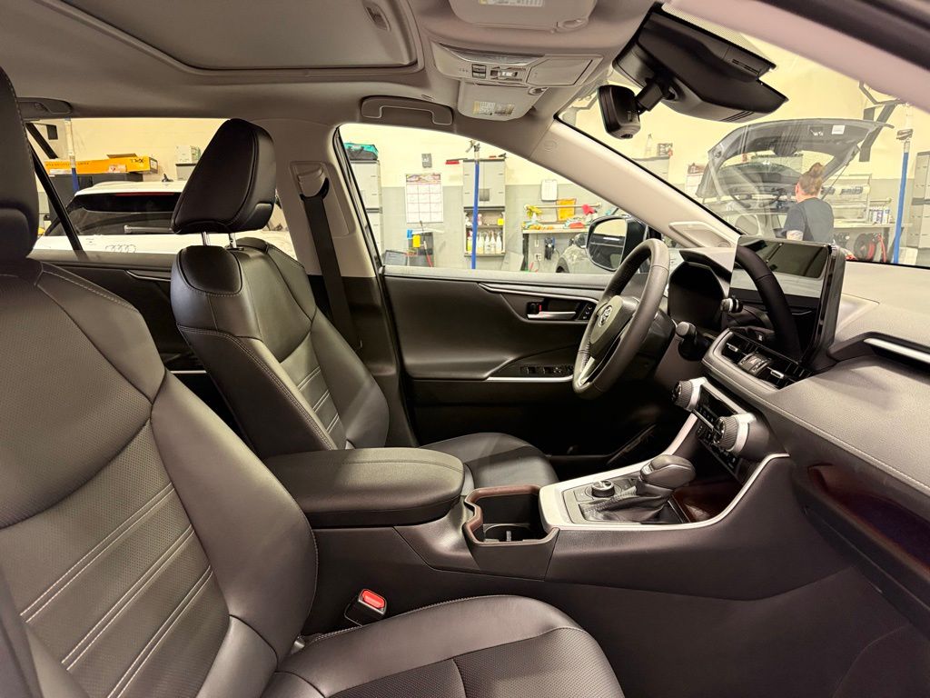 Thumbnail: 2024 Toyota RAV4 - 30