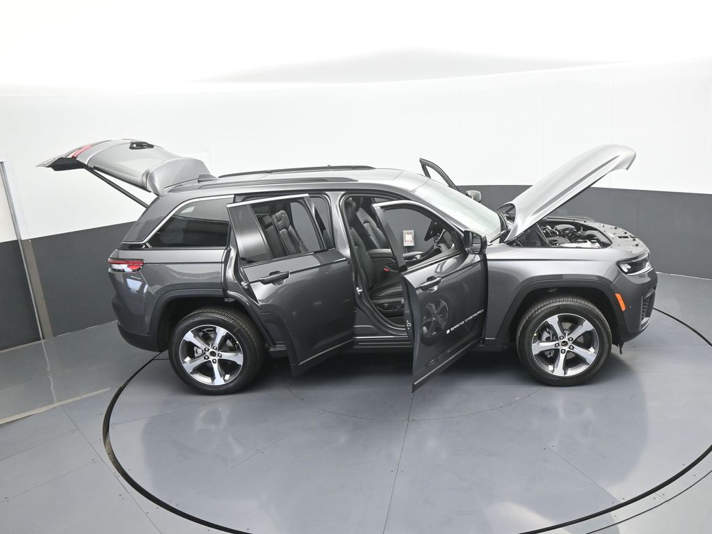 New 2026 Baltic Gray Metallic Clearcoat Jeep Limited image 64