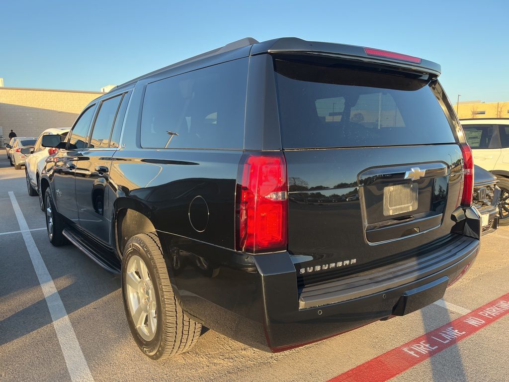 Thumbnail: 2020 Chevrolet Suburban - 4