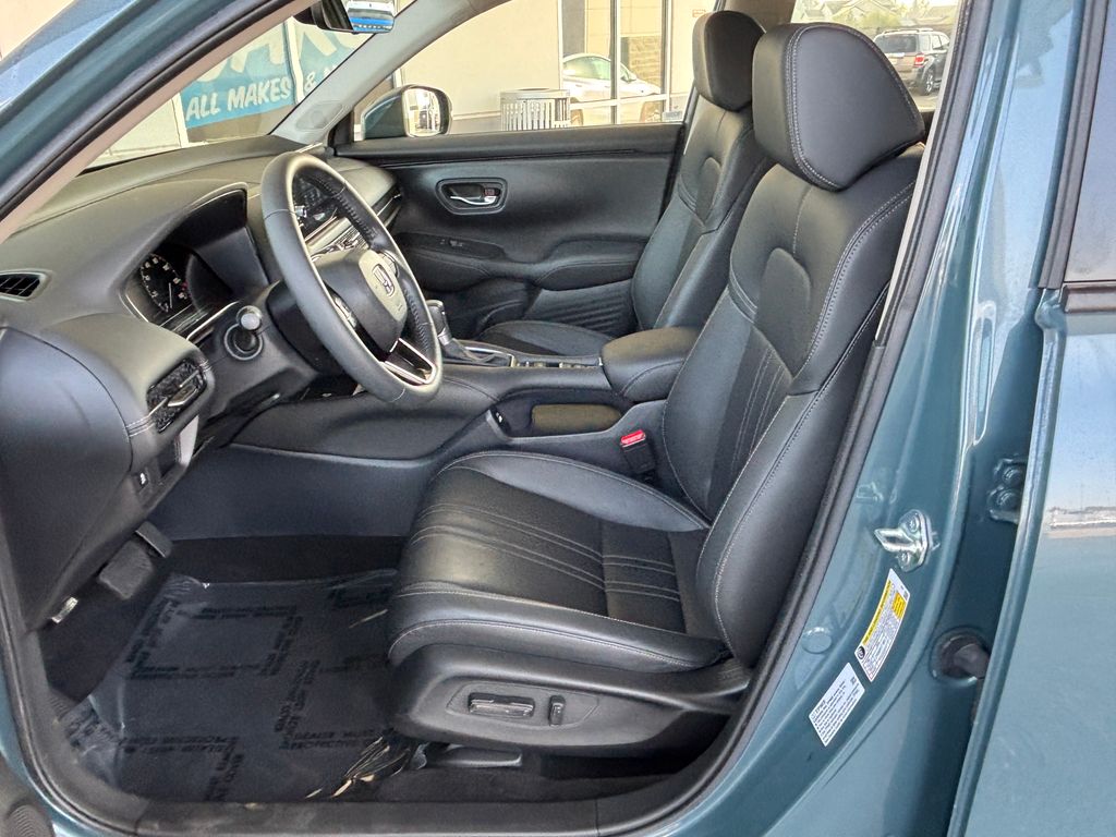 Thumbnail: 2023 Honda HR-V - 21