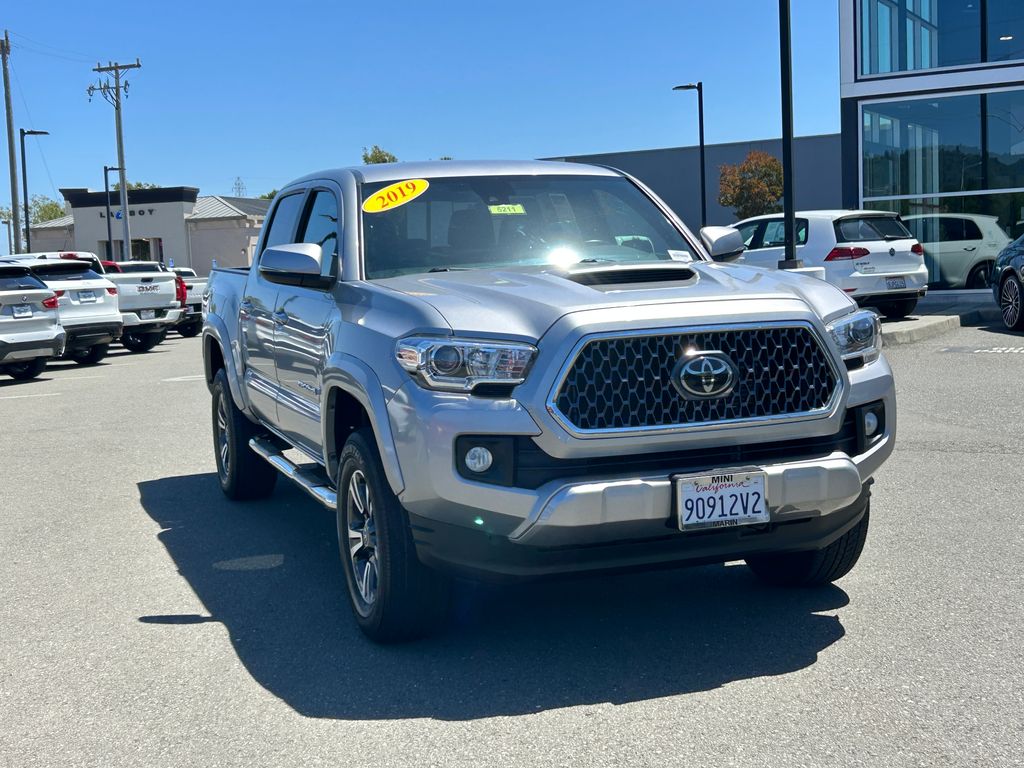 Thumbnail: 2019 Toyota Tacoma - 7