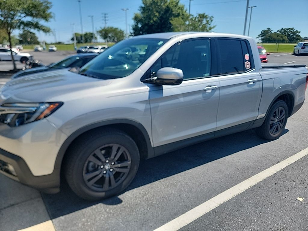 Lunar Silver Metallic 2018 Honda Ridgeline Sport Pickup Truck Front-Wheel Drive 6-Speed Automatic