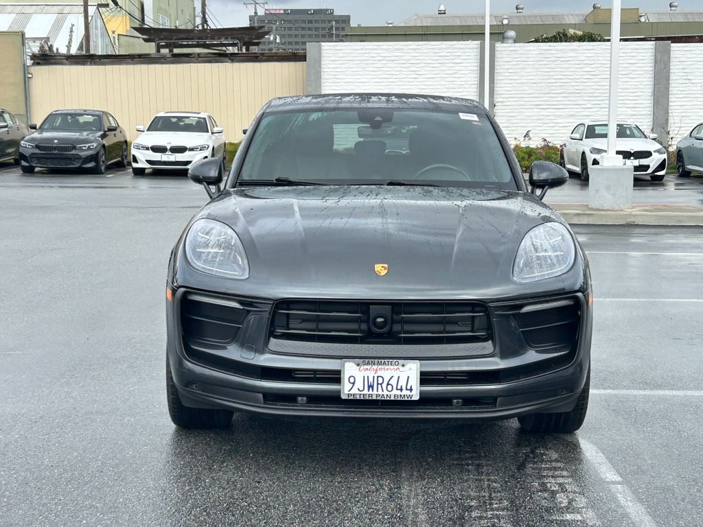 Thumbnail: 2023 Porsche Macan - 8