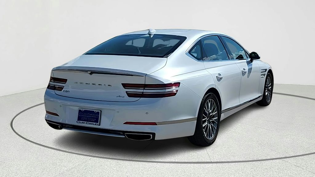2024 Genesis G80