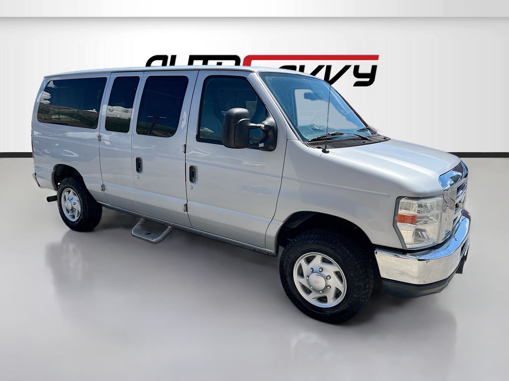 2014 Ford E-Series E-350 XLT Super Duty Passenger Van