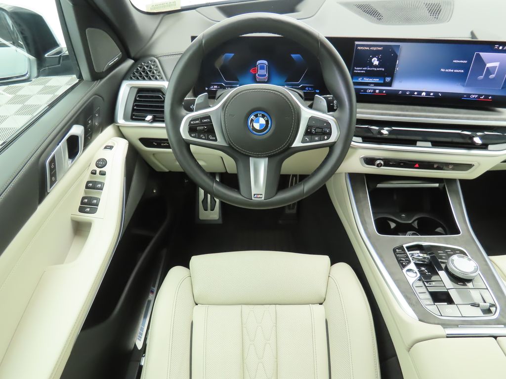 Thumbnail: 2024 BMW X5 - 10