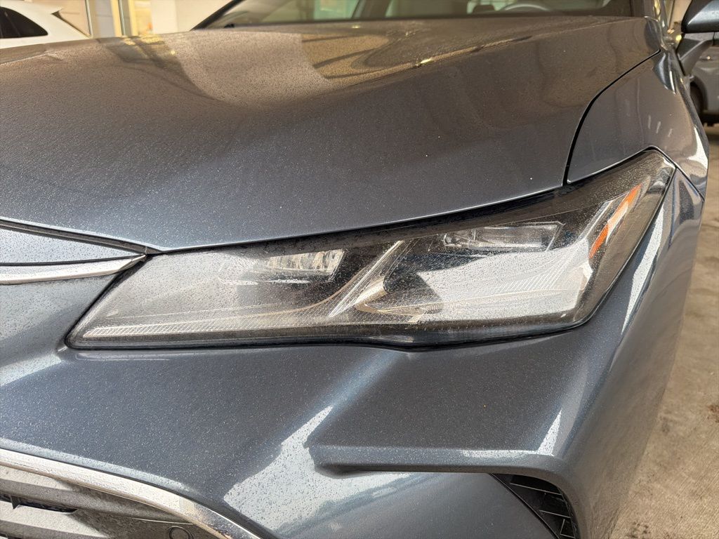 Thumbnail: 2021 Toyota Avalon - 9