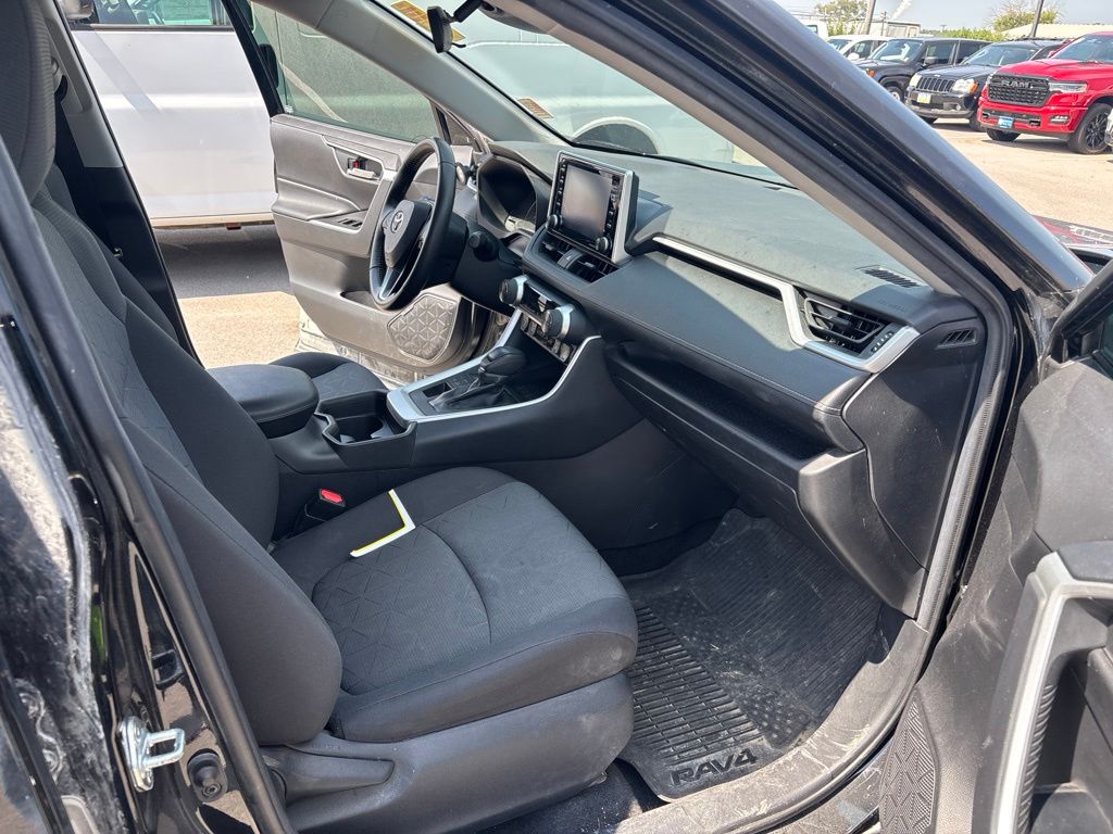 Used 2021 Toyota RAV4 SUV