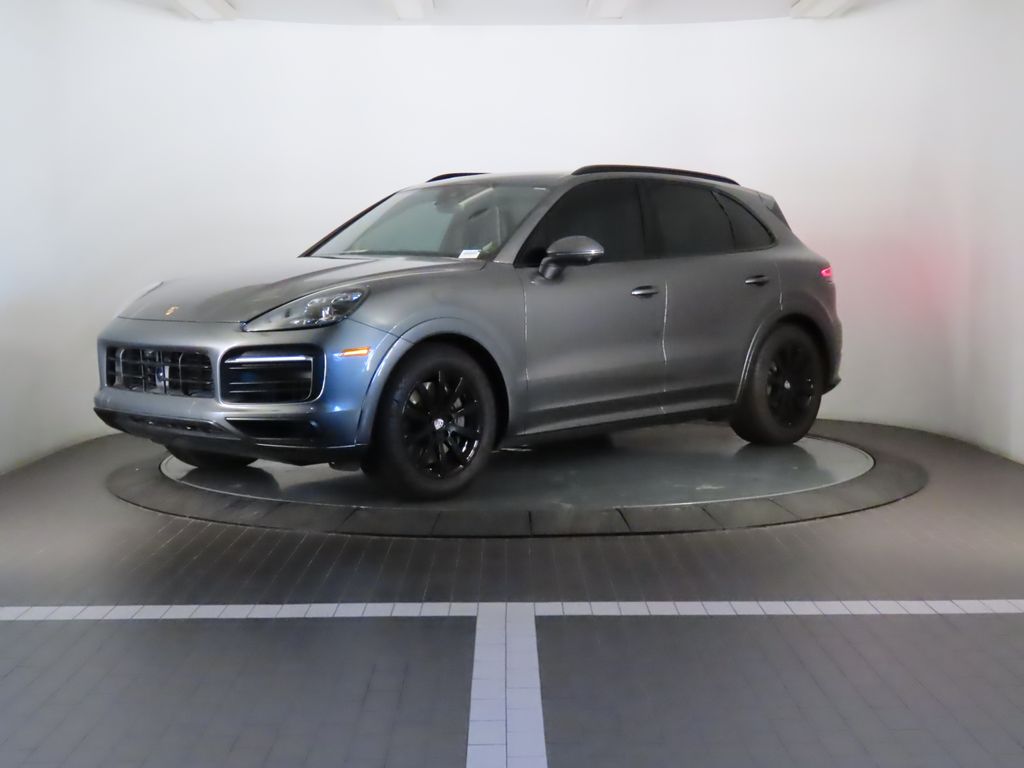 Thumbnail: 2019 Porsche Cayenne - 1