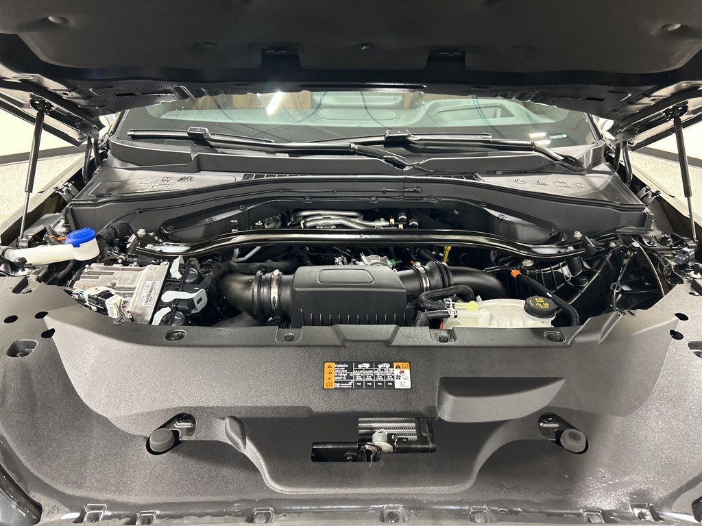 used 2025 Lincoln Aviator car, priced at $74,940