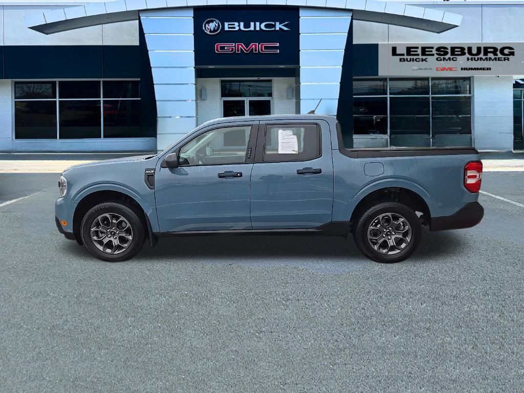 View vehicle photo 4