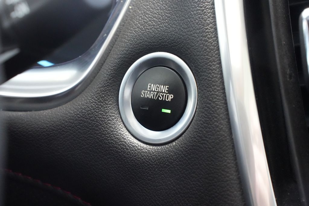 2022 Chevrolet Traverse RS Beige at Texan Dodge Chrysler Jeep Ram