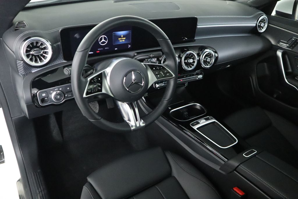 2025 Mercedes-Benz CLA 250 9
