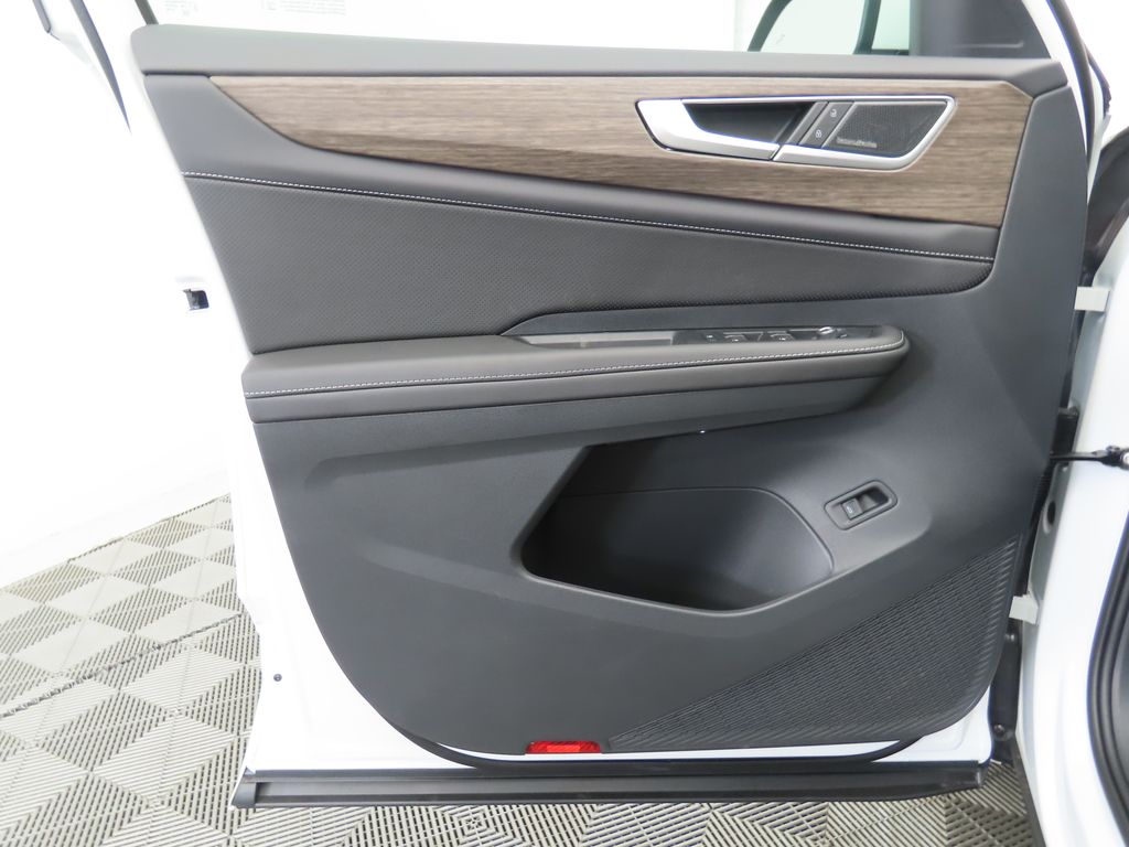 Thumbnail: 2025 Volkswagen Atlas - 25