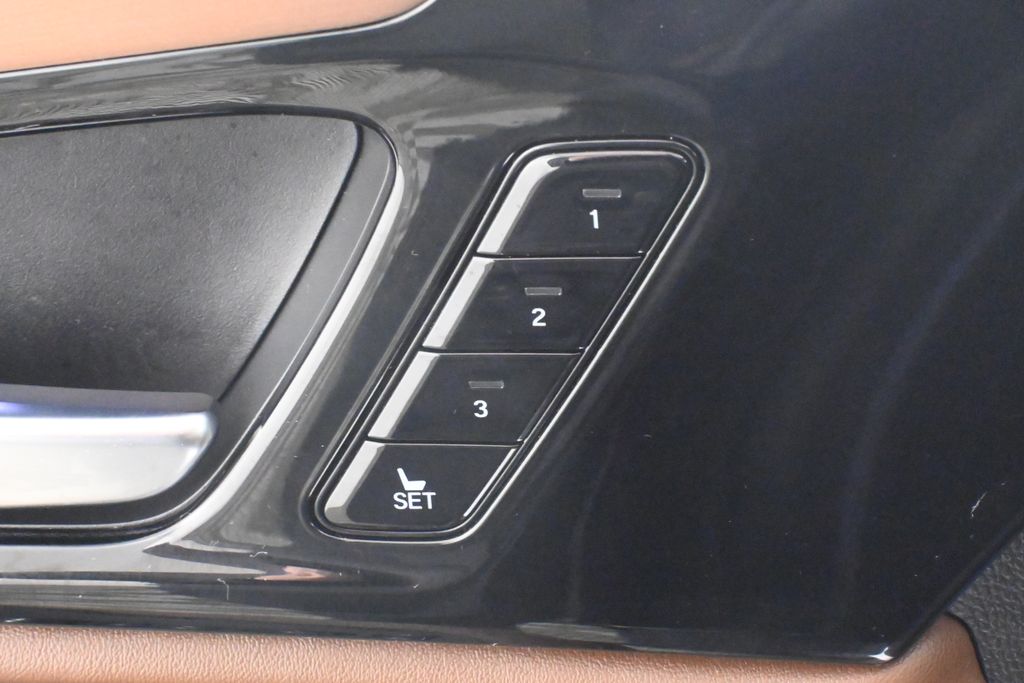 Thumbnail: 2023 Acura MDX - 28