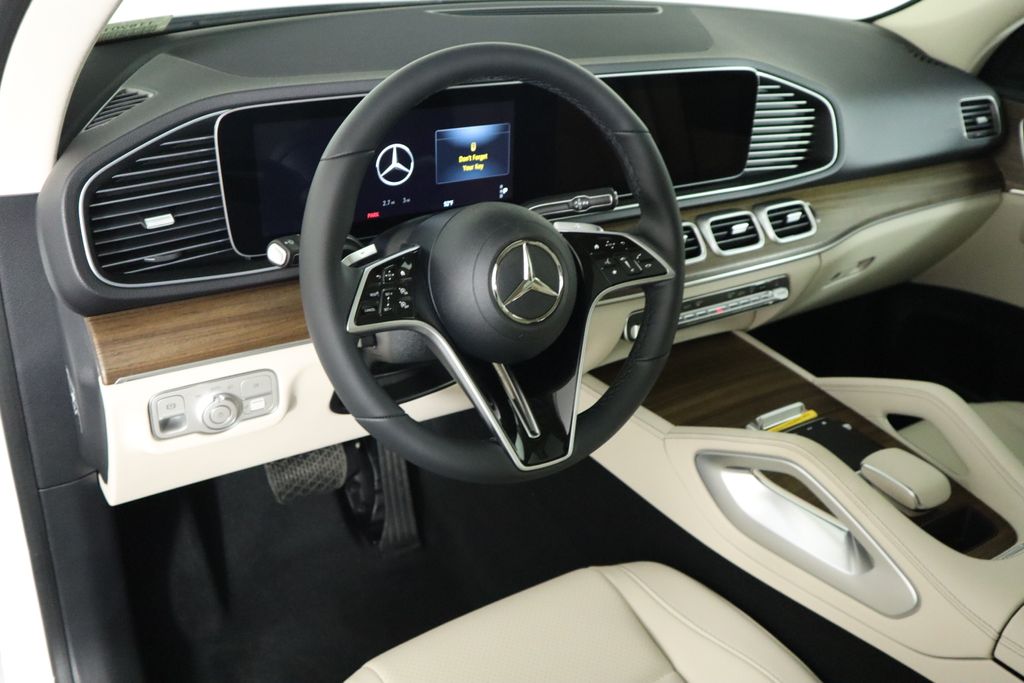 Thumbnail: 2025 Mercedes-Benz GLE - 9