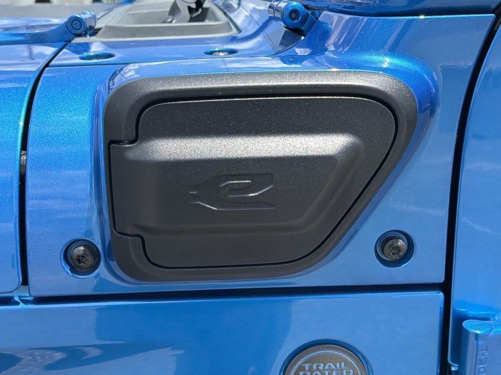 Used 2023 Jeep Wrangler SUV