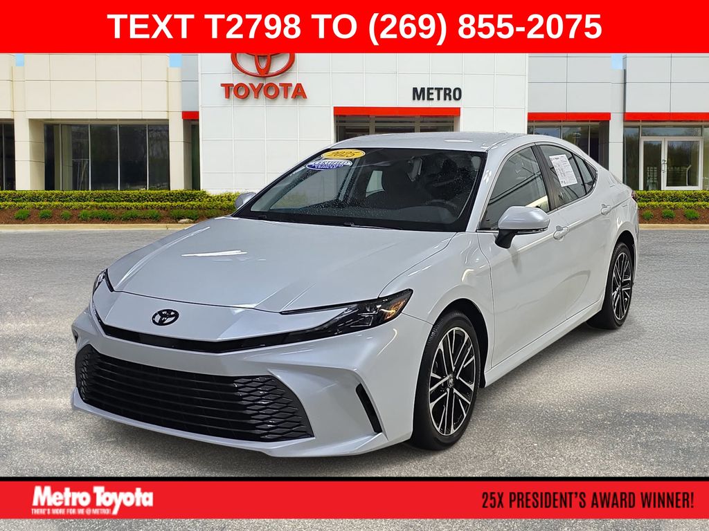 2025 Toyota Camry XLE AWD