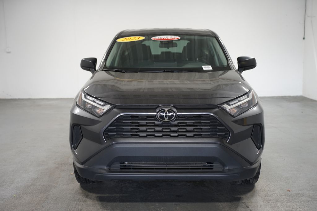 2023 Toyota RAV4 LE 2