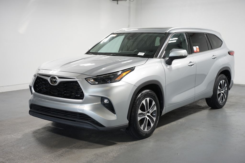 2022 Toyota Highlander XLE -
                Duluth, GA