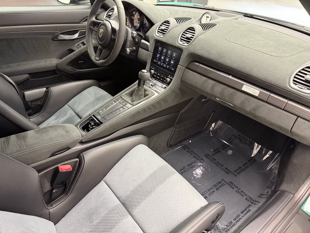 Thumbnail: 2024 Porsche  - 27