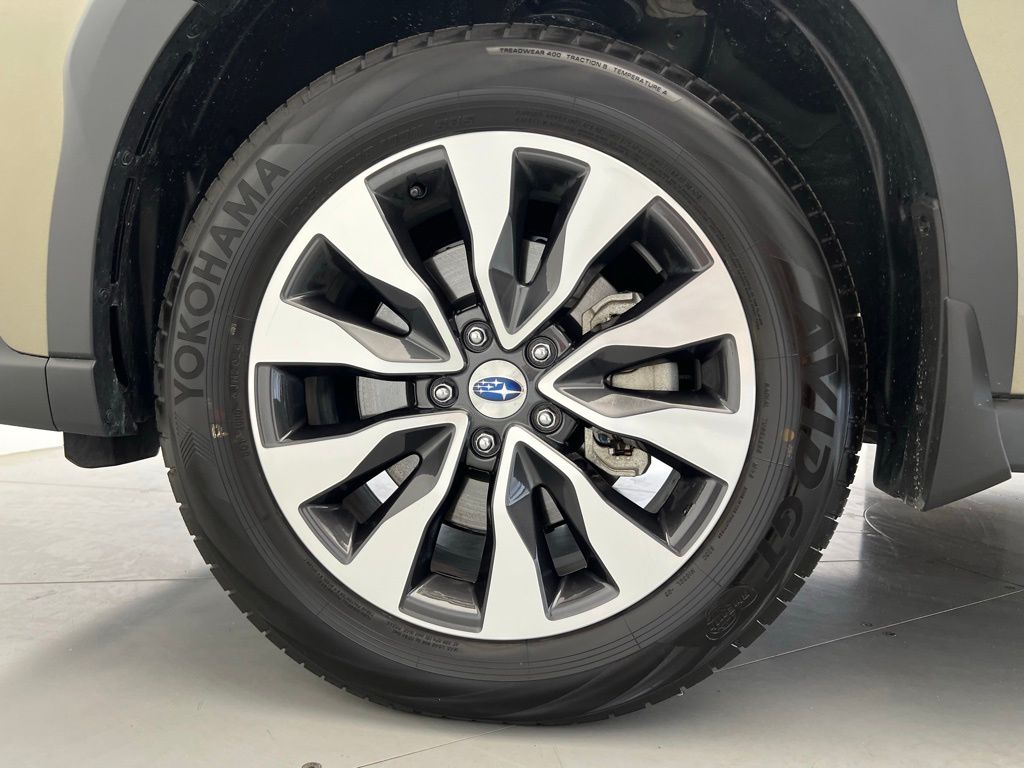 2025 Subaru Outback Touring 24