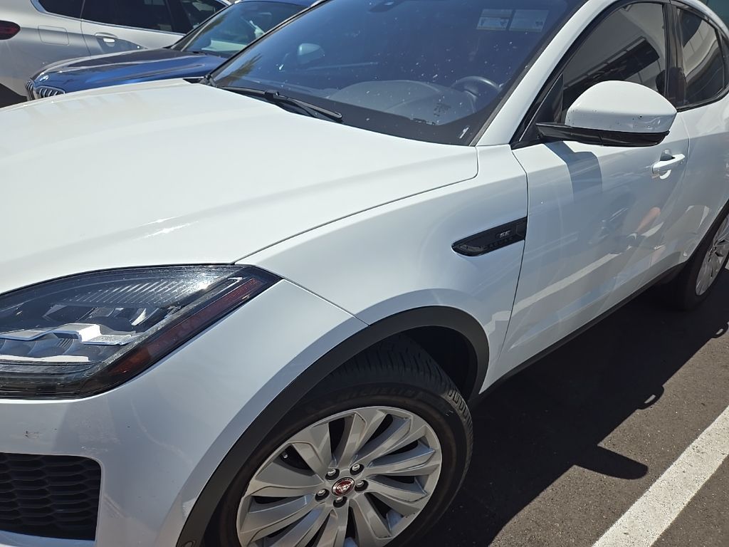 Thumbnail: 2019 Jaguar E-Pace - 2