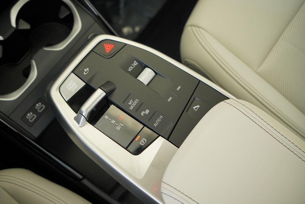 Thumbnail: 2026 BMW X2 - 18